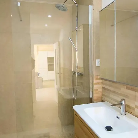 Dom wakacyjny La Cabanne, 4 Pers, Centre, 50m Plage, Clim Royan